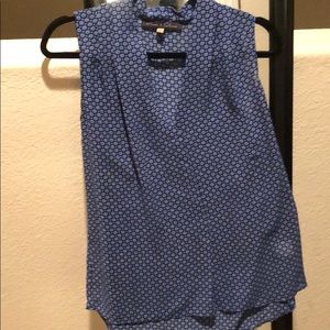 Rose & olive blue top